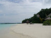 spiaggia nord-beachvolley e pontile isole maldive fotografie video informazioni notizie consigli di viaggio maldive gangehi resort atollo di ari nord gennaio 2008 by Dani e Alssio (utente forum maldive alssio)